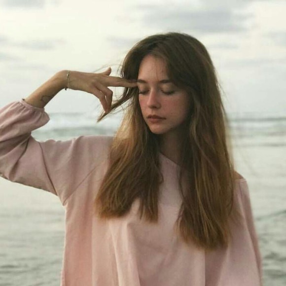 Meet your Posher, Price - Picture 1 of 1